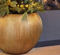 Capi Europe - Vaas Bol Groove XL - 63x51 - Goud - Bloempot Voor Binnen - Opening ⌀42 - GVGB271 10 Capi Europe - Vaas Bol Groove XL - 63x51 - Goud - Bloempot Voor Binnen - Opening ⌀42 - GVGB271 -Tuin Kweekbenodigdheden 1200x1110