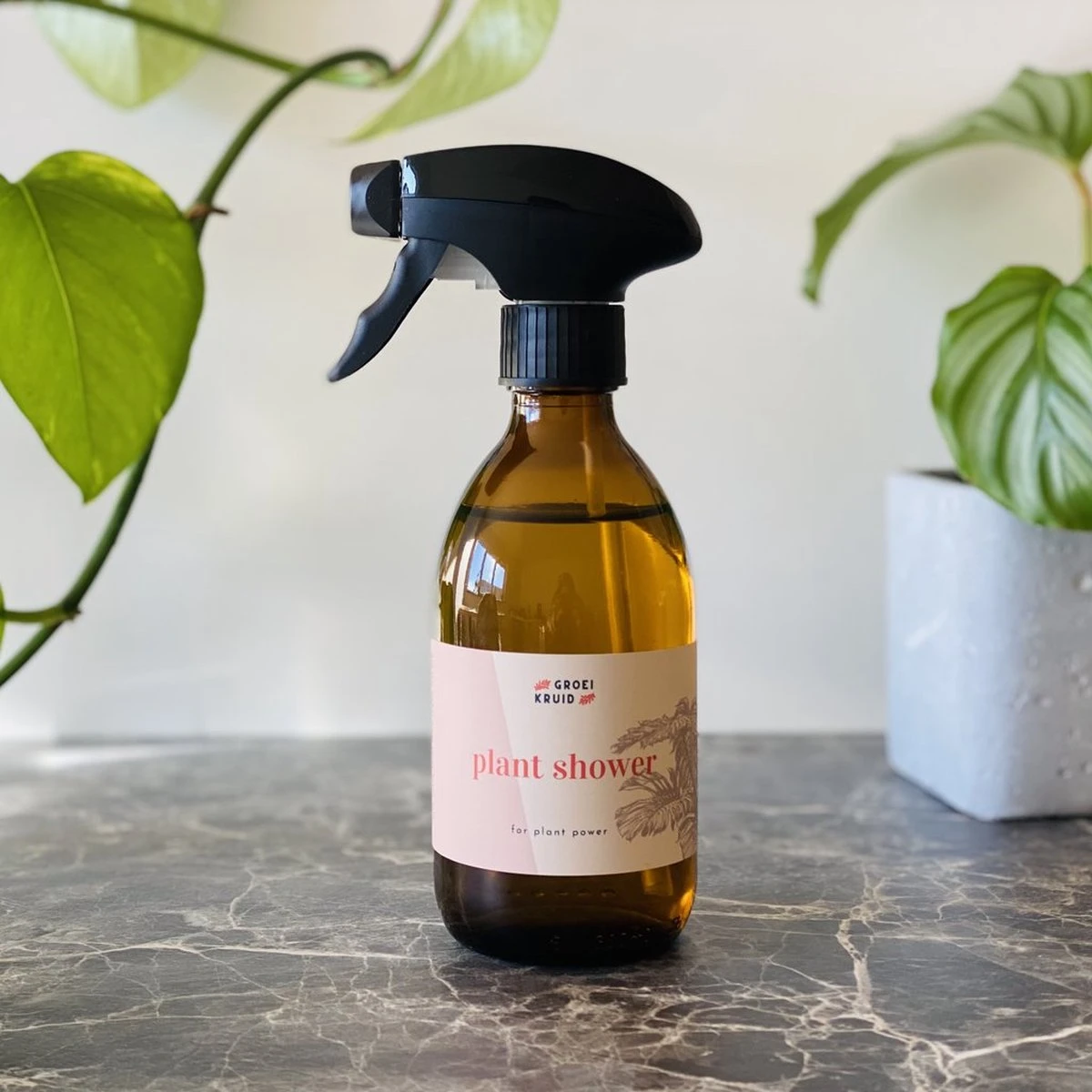 Groeikruid® Haarspuit | 300 Ml Amber Glas Met Vernevelaar | Kappersspuit | Kappersspuit | Waterspuit Haar | Haarspray 5 Groeikruid® Haarspuit | 300 Ml Amber Glas Met Vernevelaar | Kappersspuit | Kappersspuit | Waterspuit Haar | Haarspray - Afbeelding 3