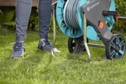 GARDENA - AquaRoll CleverRoll S Set Slangenwagen - Incl. 20 M Slang - Maximaal 40 M Opbergcapaciteit 26 GARDENA - AquaRoll CleverRoll S Set Slangenwagen - Incl. 20 M Slang - Maximaal 40 M Opbergcapaciteit -Tuin Kweekbenodigdheden 1200x799 34