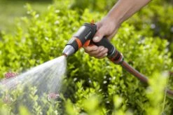 GARDENA - Comfort Reinigingsbroes - Spuitpistool - Traploos Instelbaar -Tuin Kweekbenodigdheden 1200x799 38