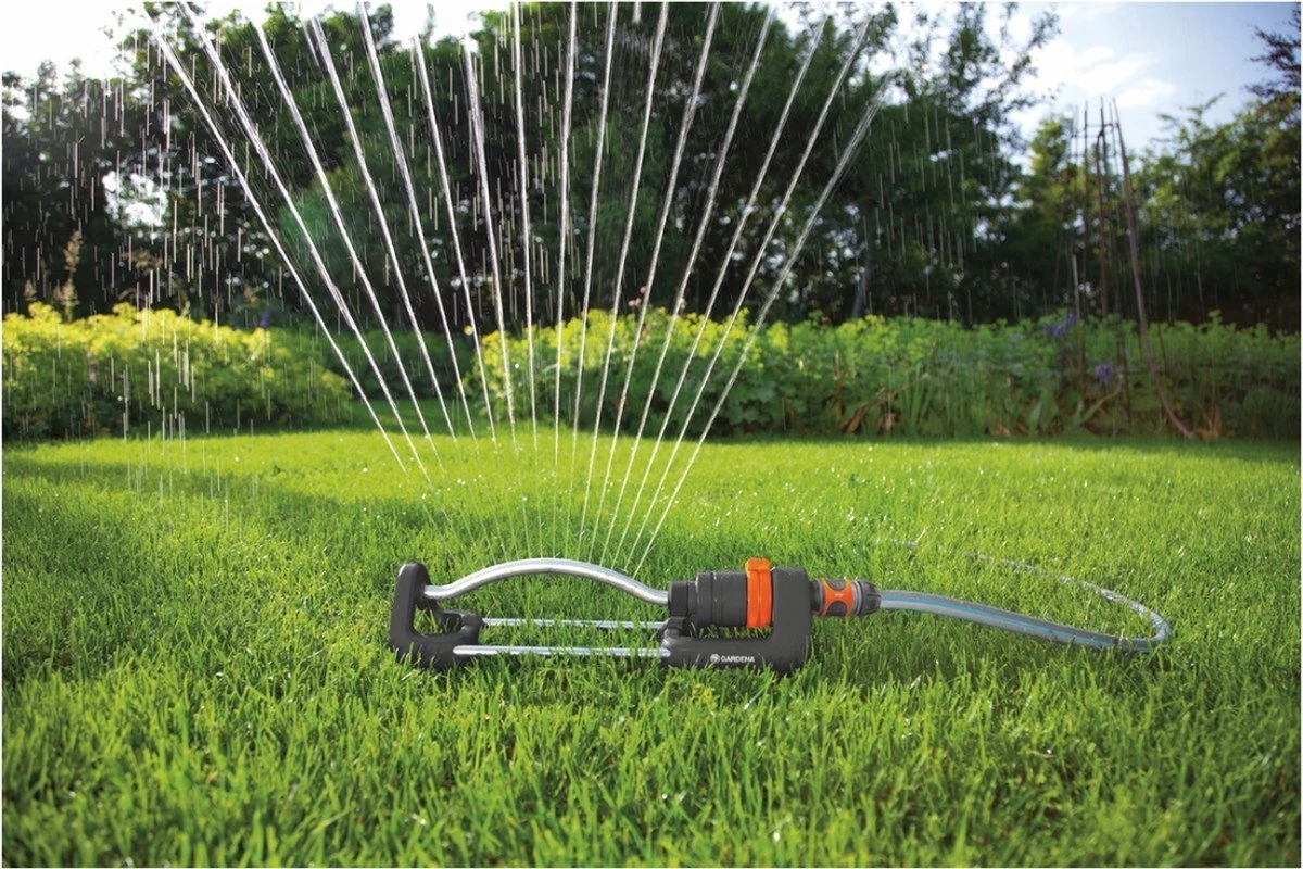 GARDENA - Zwenksproeier Aqua S - Tuinsproeier - 90 Tot 220 M² 3 GARDENA - Zwenksproeier Aqua S - Tuinsproeier - 90 Tot 220 M² - Afbeelding 2