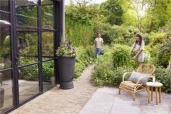 Elho Green Basics Regenton Plus 105 - Regenton Voor Kweken En Oogsten - Ø 58.4 X H 80.4 Cm - Zwart/Living Black -Tuin Kweekbenodigdheden 1200x800 82