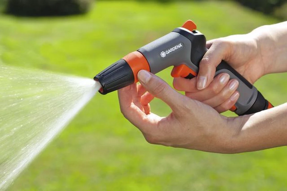 GARDENA - Classic Reinigingspistool - Spuitpistool - Traploos Instelbaar 15 GARDENA - Classic Reinigingspistool - Spuitpistool - Traploos Instelbaar - Afbeelding 13