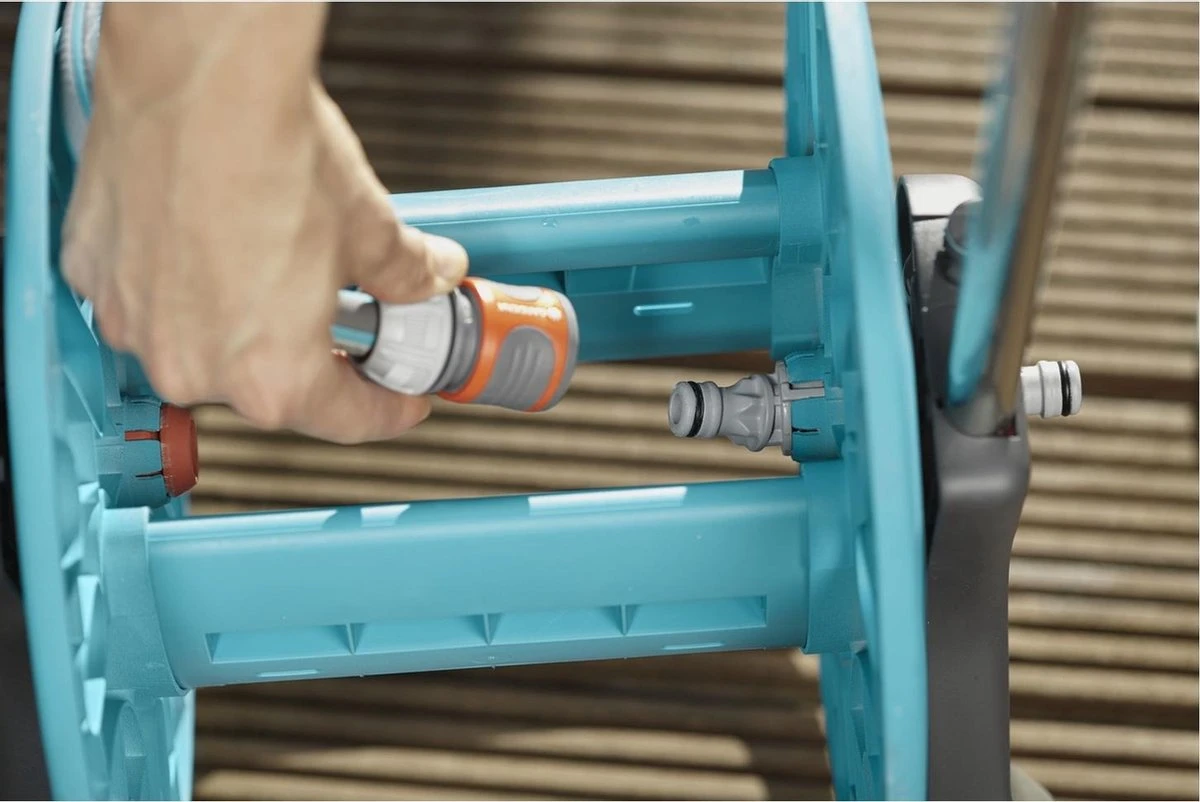 GARDENA - AquaRoll CleverRoll S Set Slangenwagen - Incl. 20 M Slang - Maximaal 40 M Opbergcapaciteit 4 GARDENA - AquaRoll CleverRoll S Set Slangenwagen - Incl. 20 M Slang - Maximaal 40 M Opbergcapaciteit - Afbeelding 2