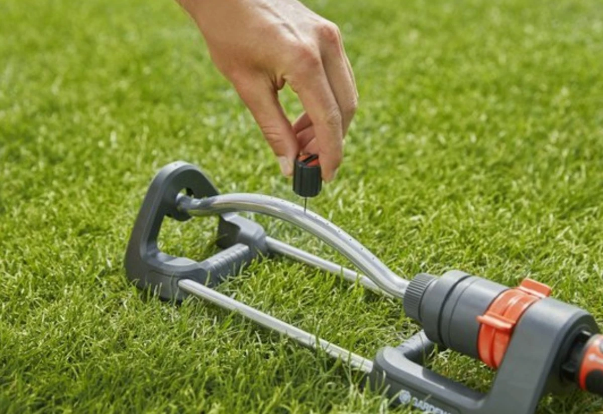 GARDENA - Zwenksproeier Aqua S - Tuinsproeier - 90 Tot 220 M² 7 GARDENA - Zwenksproeier Aqua S - Tuinsproeier - 90 Tot 220 M² - Afbeelding 6