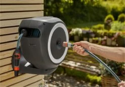 GARDENA - Wandslangenbox RollUp S - Slanghouder - 15 Meter - Ø 11 Mm 25 GARDENA - Wandslangenbox RollUp S - Slanghouder - 15 Meter - Ø 11 Mm -Tuin Kweekbenodigdheden 1200x838 2