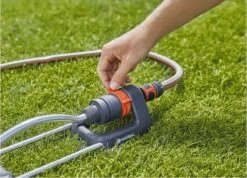 GARDENA - Zwenksproeier Aqua S - Tuinsproeier - 90 Tot 220 M² 17 GARDENA - Zwenksproeier Aqua S - Tuinsproeier - 90 Tot 220 M² -Tuin Kweekbenodigdheden 1200x867 2