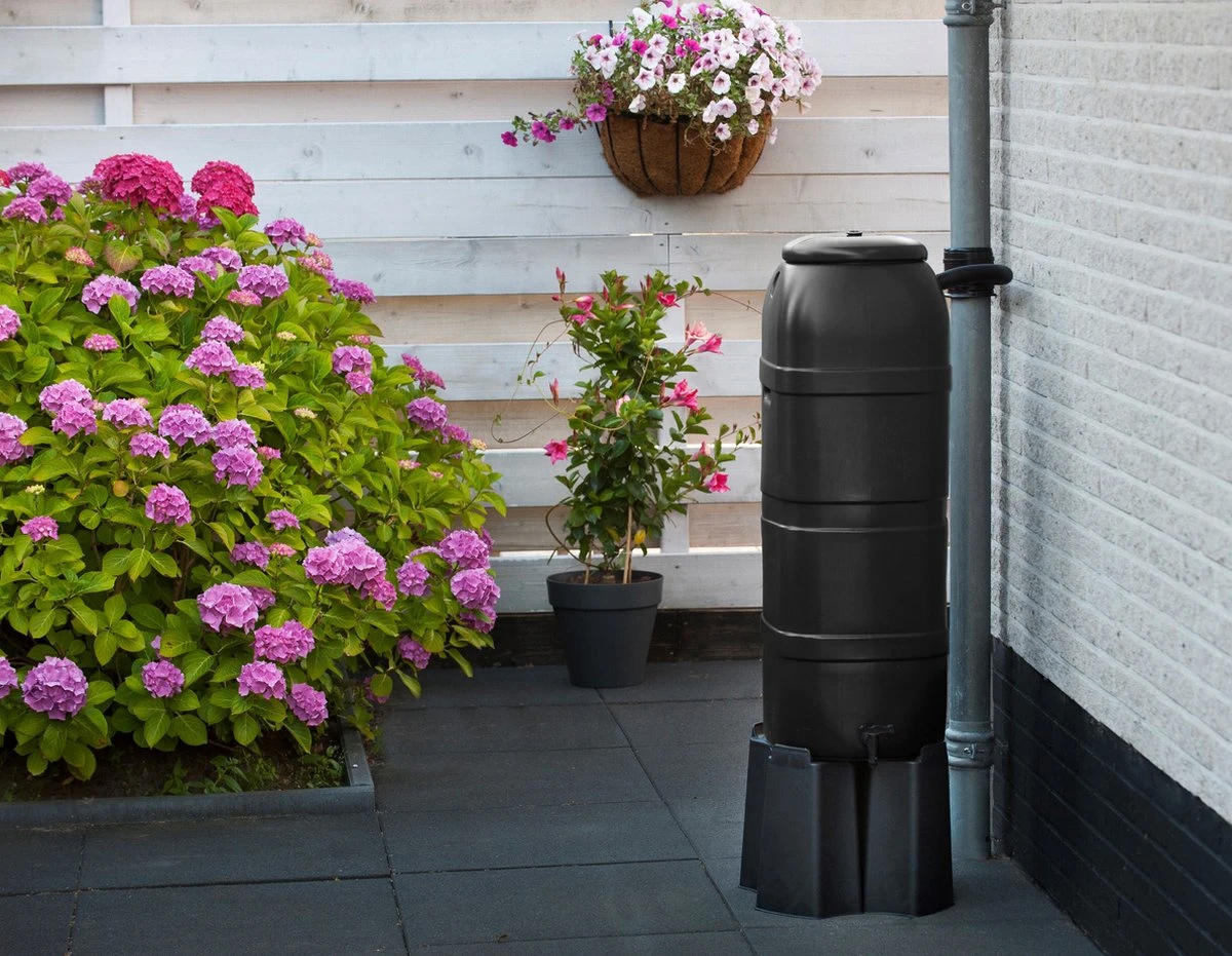 Nature - Slimline - Regenton - 100L - H96 X 32 X 36cm - Zwart 5 Nature - Slimline - Regenton - 100L - H96 X 32 X 36cm - Zwart - Afbeelding 3