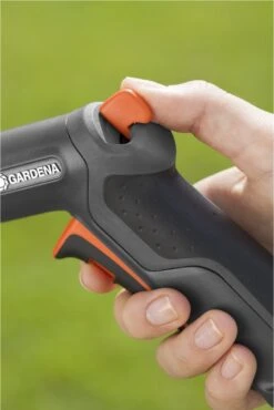 GARDENA - Premium Reinigingssproeier Spuitpistool - Metaal - Voor Reiniging En Bewatering -Tuin Kweekbenodigdheden 801x1200 2