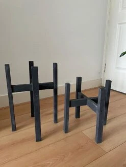 Plantenstandaard Binnen - Set Van 2 - Diameter Tot 24 Cm - Plantenkruk - Bloempotten Voor Binnen - Plantentafeltje Voor Binnen - Bloempot Standaard - Plantenstandaard - Hout - Mat Zwart/Donkergrijs 10 Plantenstandaard Binnen - Set Van 2 - Diameter Tot 24 Cm - Plantenkruk - Bloempotten Voor Binnen - Plantentafeltje Voor Binnen - Bloempot Standaard - Plantenstandaard - Hout - Mat Zwart/Donkergrijs -Tuin Kweekbenodigdheden 900x1200 45