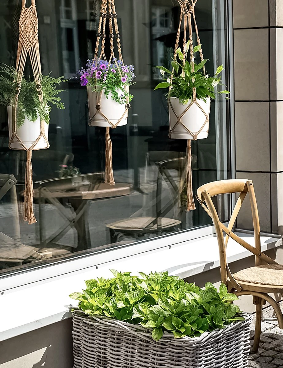4 Stuks Luxe Jute Plantenhangers - Boho Handgeweven Katoen Hangpot Voor Binnen/Buiten - Hangende Bloempot Met Kralen - Macramé Touw/Koord Hangplant Houder - Bohemian Wandhanger Decoratie - Plant Hanger - Verticale Tuin Bloempothouder Planthanger 5 4 Stuks Luxe Jute Plantenhangers - Boho Handgeweven Katoen Hangpot Voor Binnen/Buiten - Hangende Bloempot Met Kralen - Macramé Touw/Koord Hangplant Houder - Bohemian Wandhanger Decoratie - Plant Hanger - Verticale Tuin Bloempothouder Planthanger - Afbeelding 3